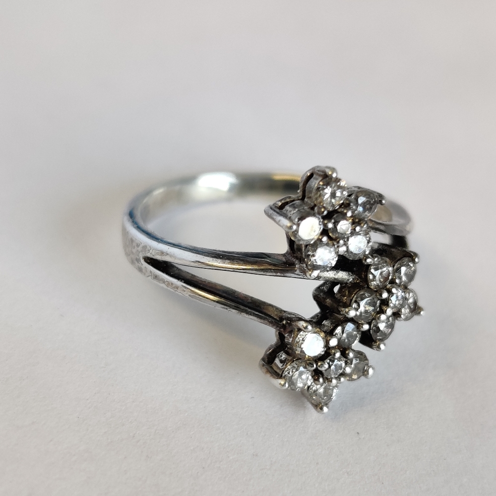Vintage Diamante Silver Bypass ring 💍 - Picture 11 of 12